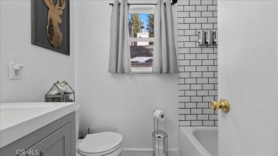 Whether you're looking for your own mountain getaway, a - photo 16