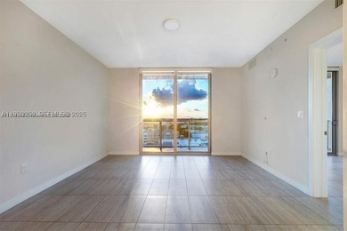 This unit is perfectly located in Miami. Quadro is only 10 - photo 22