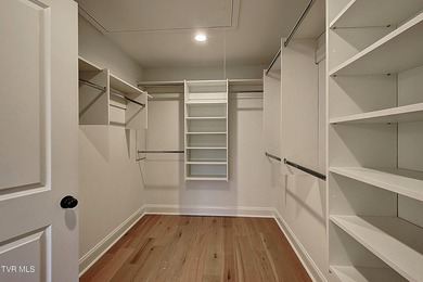 Stunning new construction offering over 3,500 finished square - photo 27