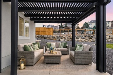 Come see your new home on a large lot overlooking Gladstone Golf - photo 47