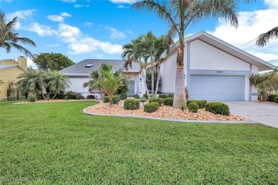 Welcome to your dream home! Perfectly situated on a prime corner - photo 6