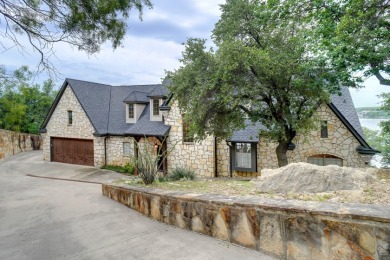 Magnificent Get Away From It all LAKEFRONT BEAUTY - Lake Home For Sale in Chico, Texas