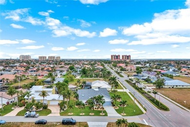 Welcome to your dream home! Perfectly situated on a prime corner - photo 10