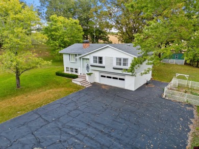 Norfork Lake Home For Sale in Mountain Home Arkansas