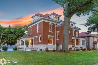 (private lake, pond, creek) Home For Sale in Keokuk Iowa