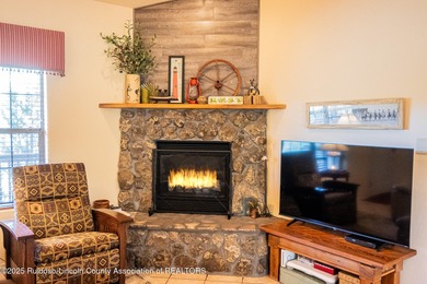 Discover your own mountain escape with this beautiful 4