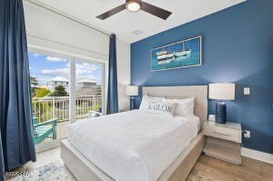The sellers of this gorgeous like new home beach home have taken - photo 27