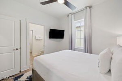 The sellers of this gorgeous like new home beach home have taken - photo 36