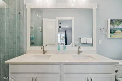 The sellers of this gorgeous like new home beach home have taken - photo 44