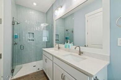 The sellers of this gorgeous like new home beach home have taken - photo 45
