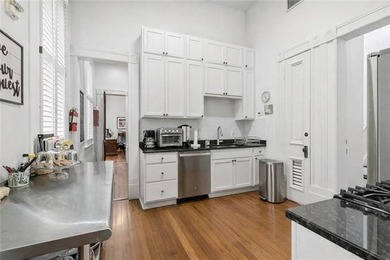 Exceptional historic residence on iconic St. Charles Avenue - photo 11