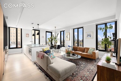 A sprawling three-bedroom, two-and-a-half bathroom residence - photo 1
