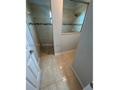 Spacious home located in desirable NE Cape Coral neighborhood - photo 9
