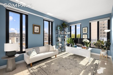 A sprawling three-bedroom, two-and-a-half bathroom residence - photo 10