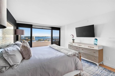 Perched high above the Pasadena Yacht & Country Club, Penthouse - photo 33