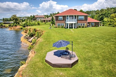 Welcome to your own slice of European elegance right here on the - photo 37