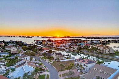 Perched high above the Pasadena Yacht & Country Club, Penthouse - photo 39