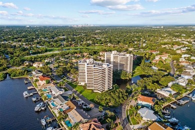 Perched high above the Pasadena Yacht & Country Club, Penthouse - photo 42