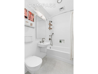 Welcome to Residence 2S/3S at 16 Desbrosses Street, a cavernous - photo 12