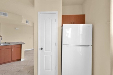 Enjoy preserve-facing privacy in this first-floor 3-bedroom - photo 13