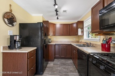 Live where the Gulf Coast lifestyle meets everyday comfort at - photo 20