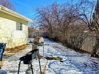 Take a look at this inviting 4-bedroom, 2-bathroom home tucked - photo 22