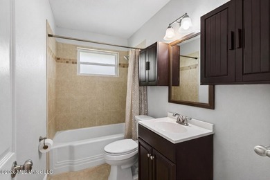 Live where the Gulf Coast lifestyle meets everyday comfort at - photo 32
