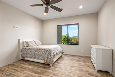 A sophisticated blend of soft contemporary and traditional - photo 33