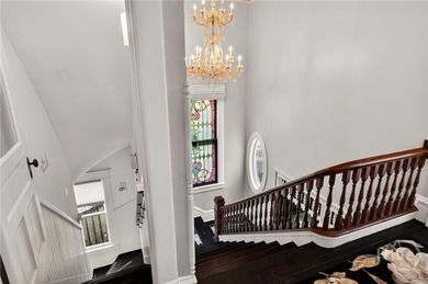 Make one of Savannah's most sought-after addresses in the heart - photo 33