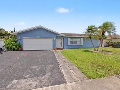 Located just minutes from Town Center Mall and top-rated schools - photo 4