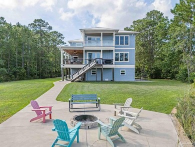 WELCOME TO PARADISE to your beautiful southern dream with a - photo 21