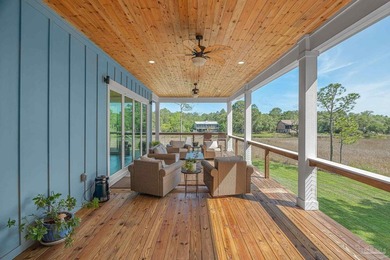 WELCOME TO PARADISE to your beautiful southern dream with a - photo 29