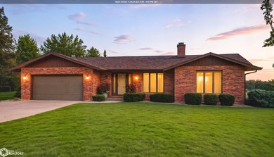 (private lake, pond, creek) Home For Sale in Keokuk Iowa