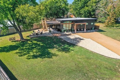 Lake Home For Sale in Gainesville, Texas