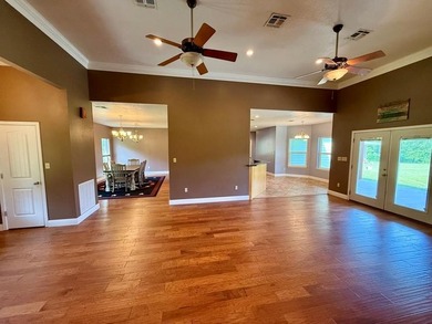 Custom Waterfront Home on Toledo Bend - Bass Capital of Texas - photo 12