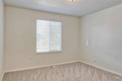 Nestled in Northwest Meridian, this updated home blends space - photo 13