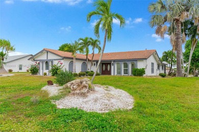 (private lake, pond, coastal) Home For Sale in Other City - In The State Of Florida Florida