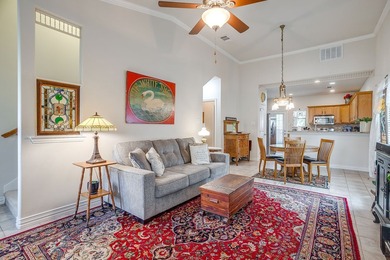 Enjoy low-maintenance living in this well-maintained 3-bedroom - photo 6