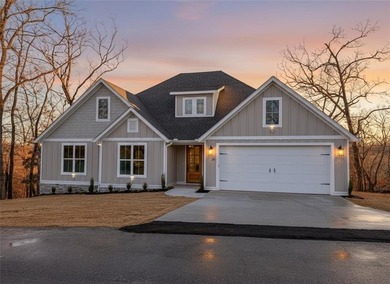 Lake Loch Lomond Home For Sale in Bella Vista Arkansas