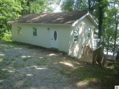 Lake Home For Sale in Cadiz, Kentucky