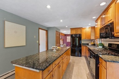 PRIVACY, SPACE & LOCATION! Stunning 4BR Colonial on a private - photo 11