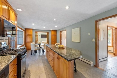 PRIVACY, SPACE & LOCATION! Stunning 4BR Colonial on a private - photo 12