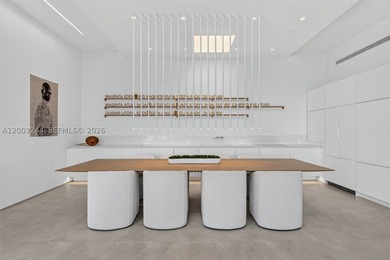Unique, modern multi-level penthouse in the highly desirable - photo 13
