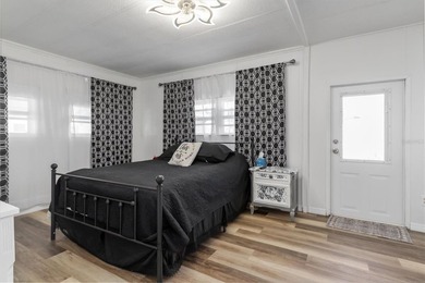 Beautifully furnished home or investment opportunity located in - photo 14