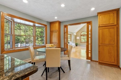 PRIVACY, SPACE & LOCATION! Stunning 4BR Colonial on a private - photo 14