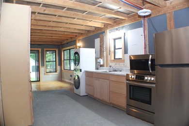 Don't miss this opportunity to own a year-round, two-bedroom - photo 15