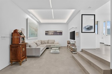 Unique, modern multi-level penthouse in the highly desirable - photo 16
