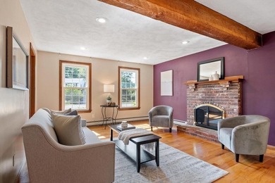 PRIVACY, SPACE & LOCATION! Stunning 4BR Colonial on a private - photo 17