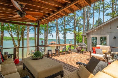 Welcome to 3635 Kings Rd, where lake living is elevated to its - photo 8