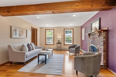 PRIVACY, SPACE & LOCATION! Stunning 4BR Colonial on a private - photo 18